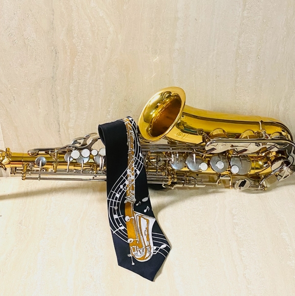 unbranded Other - Saxophone Necktie 57 Inch 3 Wide Mens Tie NWT